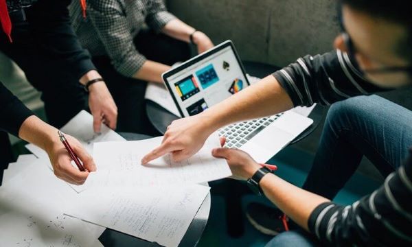 Kinh nghiệm thực chiến là yếu tố quan trọng khi đánh giá một agency